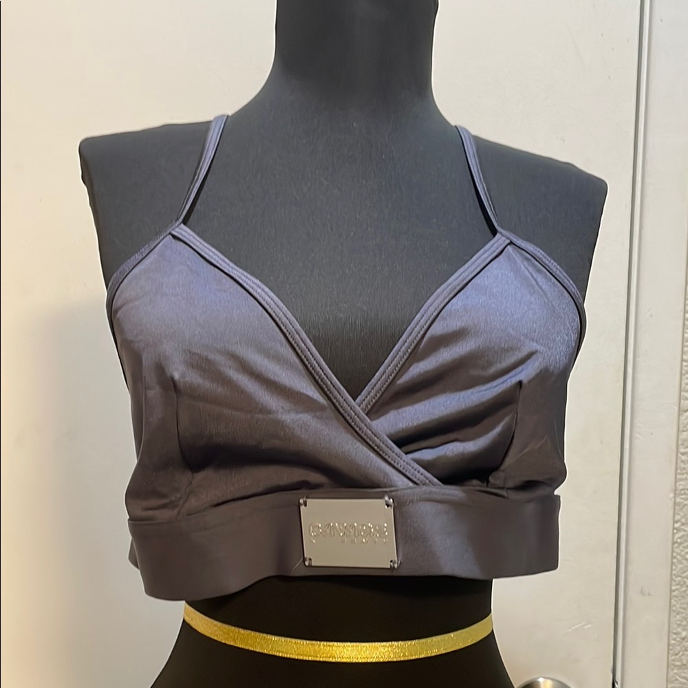 Savage X Fenty Gray Crop Top with Cut-out and V-neckline